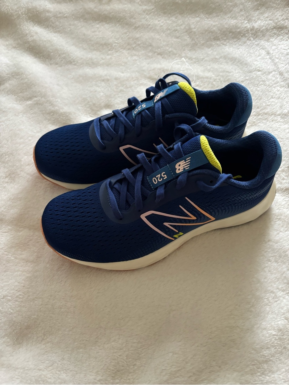New Balance 520 v8 Navy Sneakers Size 8.5 WIDE / Men’s 7 NWT